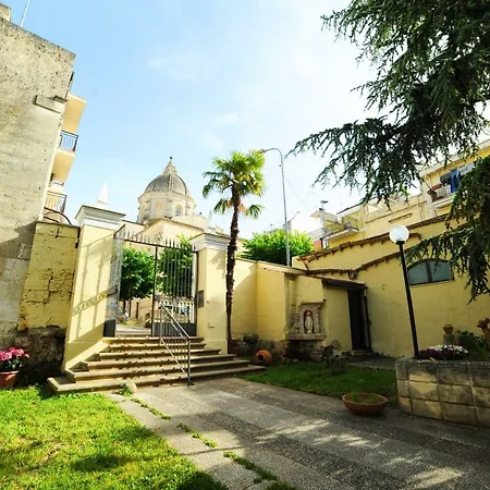 La Bougainvillea Guest house Altamura