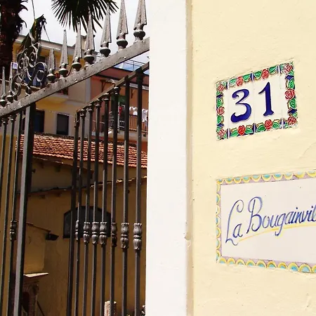 La Bougainvillea Guest house